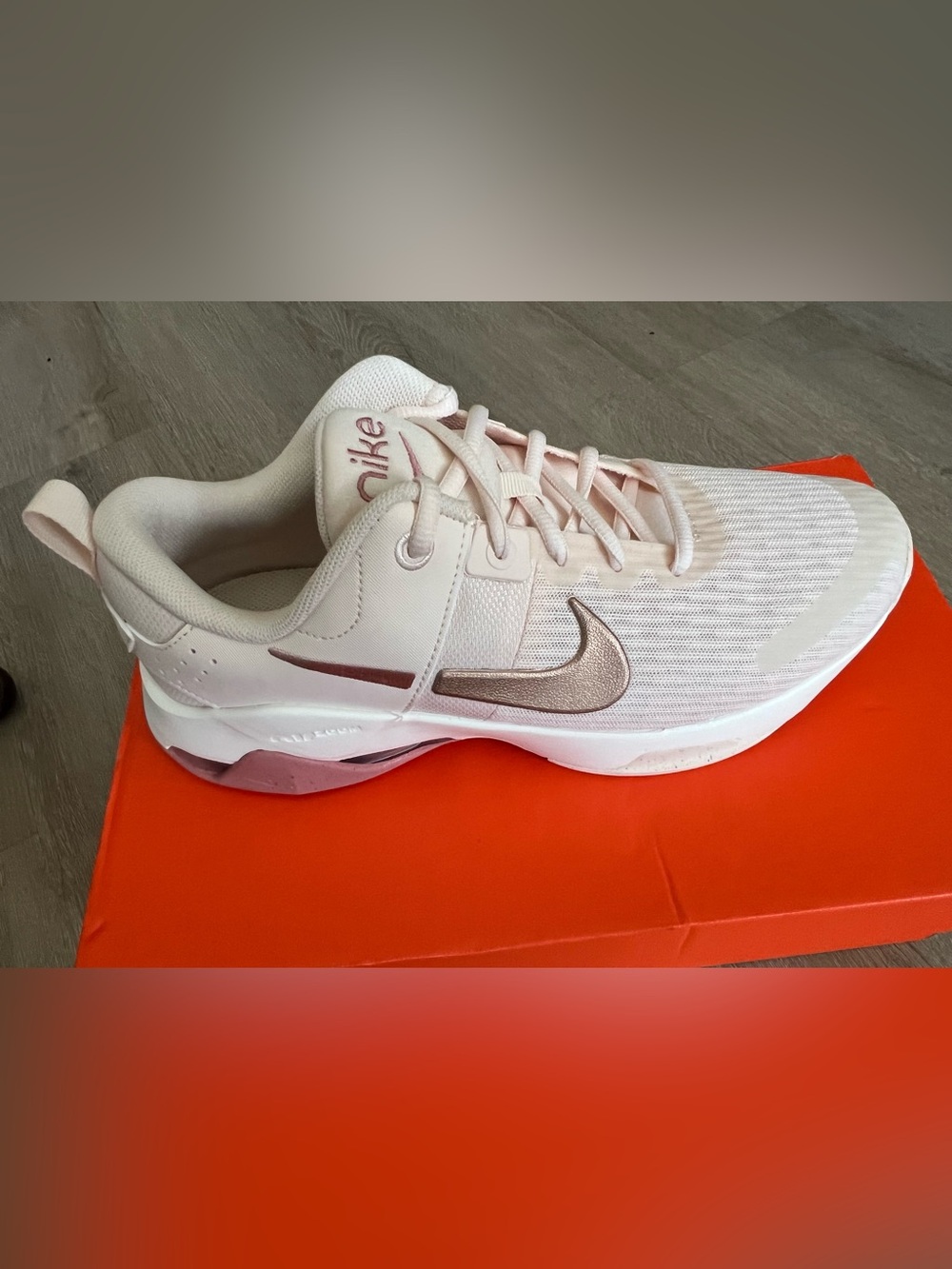 Nike Zoom Bella 6.
Women’s size 10. NWT.